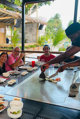 आउटडोर आयताकार गैस फ्रीस्टैंडिंग Teppanyaki ग्रिल टेबल Hibachi ग्रिल