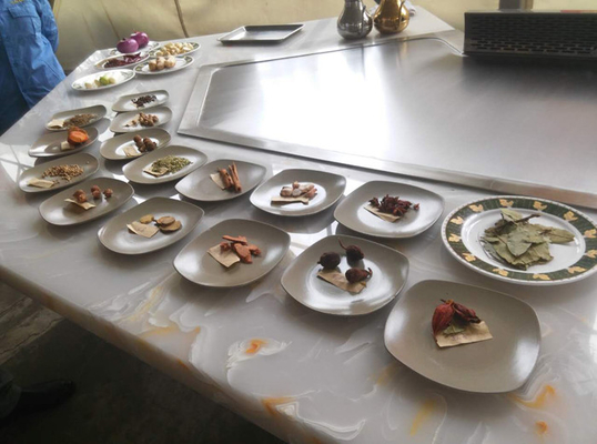 गैस ताप ब्रिज शेज ग्यारह सीटें टेपपानाकी ग्रिल टेबल स्टेनलेस स्टील 304
